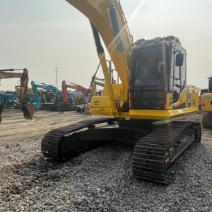 Excavatrice d'<span class=keywords><strong>occasion</strong></span> Komatsu PC240LC, faible nombre d'heures, prête à être expédiée - Product Image 3