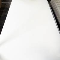 Panneau MDF blanc PETG haute brillance, imperméable et résistant à l'usure, adapté aux murs intérieurs et aux armoires de cuisine