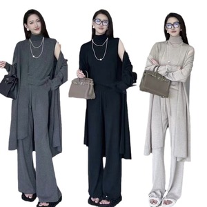 2024 nuovo <span class=keywords><strong>Outfit</strong></span> primaverile alla moda: un Set completo di Cardigan, gilet e <span class=keywords><strong>pantaloni</strong></span> lunghi in maglia grigia da donna - Product Image 5