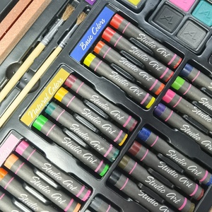 GF Populaire – Coffret de 79 pièces de fournitures artistiques en bois pour enfants, idéal pour le <span class=keywords><strong>dessin</strong></span>, la <span class=keywords><strong>peinture</strong></span> et la coloration – Vente en gros - Product Image 6