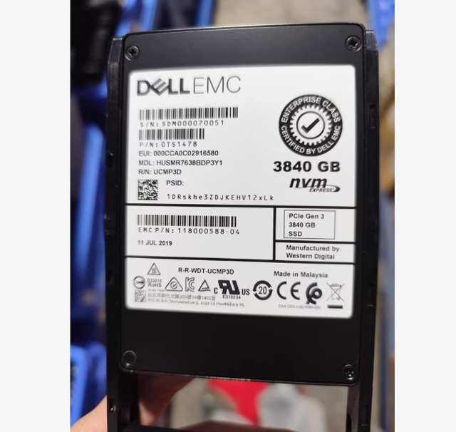 Unplugged 3.84TB NVMe PCIe U.2 Enterprise SSD Hard Drive Server Mass Storage 118000588-04 005053504 Telecommunications Product