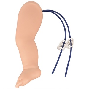 Modelo de punción intravenosa de pierna de bebé: alta fidelidad para la práctica de habilidades de inyección de enfermería neonatal - Product Image 1