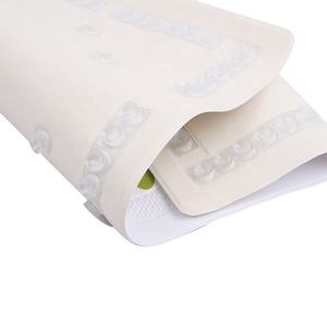 Tapis de douche/baignoire moderne antidérapant, antimicrobien, résistant aux taches, en mousse souple, fin, à changement de couleur, avec ventouses, nouveauté pour salle de bain - Product Image 4