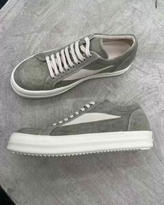 Chaussures de sport décontractées de luxe de qualité supérieure, nouvelle conception, style rétro, amortissantes, antidérapantes, dessus en daim, semelle épaisse - Product Image 4