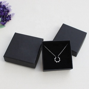 Giá Thấp Đen Nhỏ Hiện Tại Thủ Công Quà Tặng Vòng Cổ Vòng Đeo Tay <span class=keywords><strong>Cufflink</strong></span> Giấy Hộp Đồ Trang Sức Để Đóng Gói - Product Image 4