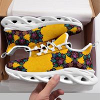 Chaussures de course personnalisées en gros à semelle à lame imprimée mandala jaune, respirantes en maille, avec nom personnalisé, baskets de sport décontractées