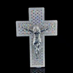 Collier pendentif Hip Hop de luxe, style urbain, en forme de croix, plaqué argent et or rose, orné de diamants, bijoux de haute qualité pour la musique - Product Image 1