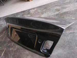 صندوق خلفي من ألياف الكربون عالي الجودة لسيارات BMW الفئة 3 (E46) 320/325i سيدان/كوبيه (بابين/4 أبواب) (1999-2006) بتصميم CSL - Product Image 3