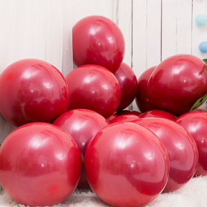 Palloncini Rosso Rubino all'Ingrosso per Decorazioni Matrimoniali, Forma a Cuore, Rosso Melograno, per Allestimento Romantico della Sala Nuziale - Product Image 4