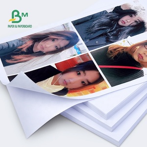 <span class=keywords><strong>Papel</strong></span> Fotográfico Brillante Autoadhesivo de 135g para Tinta Pigmentada de Inyección de Tinta RC - Product Image 4