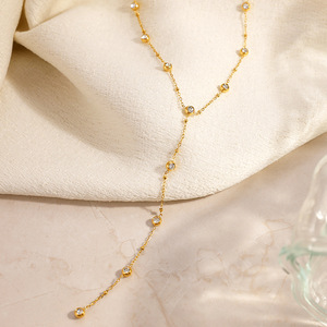 Collar en Forma de Y de Acero Inoxidable, Chapado en Oro de 18K con Acento de Diamantes, Cadena para Clavícula, Joyería Minimalista de Moda para Uso Diario y Fiestas - Product Image 3