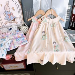 Meisjes zomer nieuwe stijl cheongsam prinsessenjurk met bloemenprint en temperamentvolle halslijn, polyester-spandex materiaal voor 3-8 jaar oud - Product Image 3