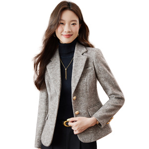 Women's Wool Blazer Gray Solid Color No-Wrinkle Treatment Petite Fit Casual Elegant Style - Product Image 5
