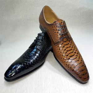 Chaussures habillées légères et antidérapantes pour hommes en cuir Oxford 2026, en cuir de vachette pleine fleur, haut de gamme, motif peau de serpent, pour affaires - Product Image 4