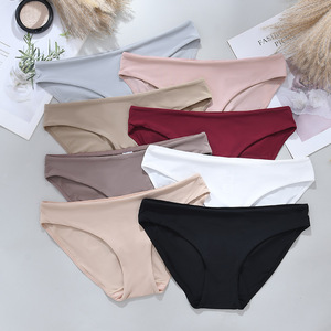 Venta al por mayor de fábrica: Ropa interior de bikini fina de cintura media, antibacteriana, transpirable, sin costuras, de punto, para mujer, talla grande 5XL, para uso diario. - Product Image 2