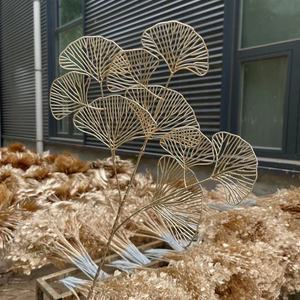 Feuille de <span class=keywords><strong>Ginkgo</strong></span> <span class=keywords><strong>Biloba</strong></span> dorée nouveautés 3 fourchettes fleurs artificielles en vrac pour la décoration de la maison décor de mariage feuilles d'or - Product Image 3