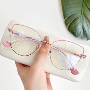 <strong>2025</strong> New <strong>Custom</strong> Logo Women's Fashionable Shiny Eyeglasses Cat Eye CP Optical <strong>Frames</strong> Anti-Blue Light Glasses <strong>Frames</strong> - Product Image 3