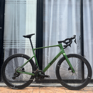 Bicicleta de Carretera de Carbono T800 EPS con Ruedas de Carbono y Frenos de Disco Hidráulicos Dura Ace Di2 de 24 Velocidades, Equipada de Fábrica, Peso Total 7100g  45 - Product Image 3