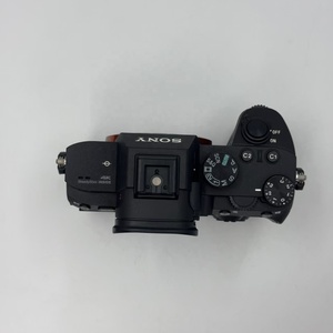 Appareil photo numérique hybride plein format <span class=keywords><strong>Sony</strong></span> Alpha 7 <span class=keywords><strong>III</strong></span> <span class=keywords><strong>A7M3</strong></span> (boîtier seul) 24,2 MP 4K HDR 693 AF double emplacement pour carte Pro en gros - Product Image 5