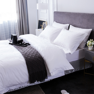 Ensemble de literie en coton pur pour hôtel cinq étoiles quatre pièces blanc King Size - Product Image 5