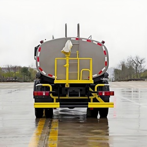Export Ready Sinotruk Howo 14CBM 4x2 Diesel Water Distribution Truck with Engine Pump for Landscaping <b>Irrigation</b> Urban Cleaning - Product Image 5