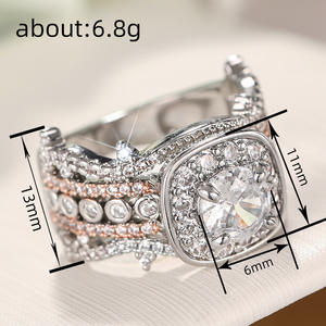 Anello da Donna A270 in Oro Bianco con Diamante Taglio Cushion, Anello di Fidanzamento con Diamante Naturale Colore G e Pietre Laterali - Product Image 4