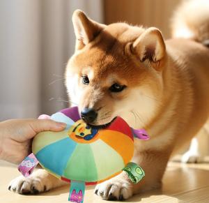 Jouet interactif pour chiens en forme de disque volant – Matière pelucheuse, hauteur 31-50 cm, design pour jeu de la force, lavable, résistant aux morsures, clochettes tournantes - Product Image 1