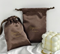 Pochette en satin à cordon de serrage, sac anti-poussière en soie avec logo, idéal pour les cheveux, les perruques, les sacs à main, les vêtements - Vente chaude directe usine