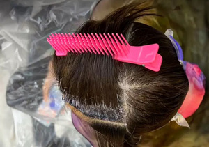 Pince à cheveux en plastique personnalisable avec logo, populaire <span class=keywords><strong>pour</strong></span> <span class=keywords><strong>salon</strong></span>, <span class=keywords><strong>pour</strong></span> <span class=keywords><strong>tissage</strong></span> et mèches, <span class=keywords><strong>pour</strong></span> femmes - Product Image 3