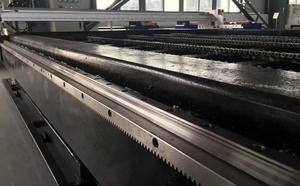 Machine de découpe automatique de tissu en coton modal à grande vitesse, motorisée par PLC, pour couper les <span class=keywords><strong>pantalons</strong></span>, les jupes, les collants et les costumes - Product Image 2