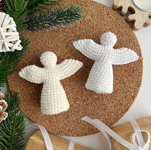 Venta al por mayor de encantadores juguetes infantiles: Accesorios colgantes de ganchillo a mano, llaveros Amigurumi de paloma de la paz y llaveros de ángel hechos a mano - Product Image 4