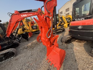 Miniexcavadora Kubota Usada con Rendimiento Estable para Pequeñas Construcciones y Trabajos Públicos - Product Image 4