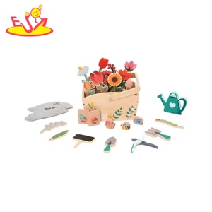 Nouveau Ensemble de jeu en bois <span class=keywords><strong>Mon</strong></span> <span class=keywords><strong>Petit</strong></span> Jardin 2026, Jouet de jardinage d'imitation avec fleurs, outils et panier de transport W10L221 - Product Image 1