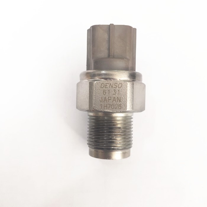Common Rail Fuel Pressure Sensor 8981197900 8-98119790-0 499000-6131 898119-7900 For Isuzu Holden 4HK1 6HK1 6UZ1