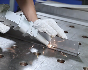 Cho Tấm Mạ Kẽm Sắt Đa Năng Biến Điện Cầm Tay Laser Torch Độ Chính Xác Cao Thợ Hàn Sợi Giá Máy Hàn - Product Image 4