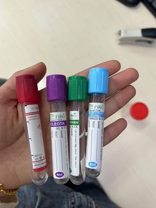 Utilisation de laboratoire en plastique <span class=keywords><strong>Tube</strong></span> de sang sous vide hospitalier <span class=keywords><strong>Tube</strong></span> de collecte de <span class=keywords><strong>couleur</strong></span> jaune Moule de machine de moulage par injection - Product Image 2