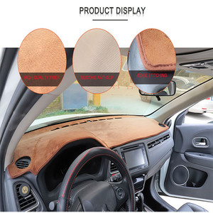 Cubiertas de Tablero de Auto Personalizadas de Alta Calidad, Alfombrillas Antideslizantes para el Tablero - Product Image 1