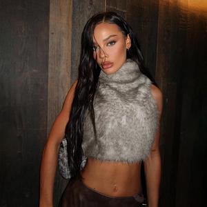 Top Corto de Moda para <span class=keywords><strong>Mujer</strong></span>, Otoño Invierno, Nuevo y Popular, <span class=keywords><strong>Chaleco</strong></span> de <span class=keywords><strong>Peluche</strong></span> - Product Image 1
