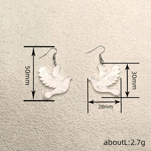 Orecchini Pendenti da Donna in Acrilico Glitterato a Forma di Colomba, Design a Uccello, Gioielli alla Moda - Product Image 4