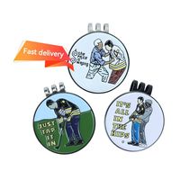 Vente en gros de figurine de marqueur de balle de golf miniature en émail personnalisée conception durable avec fonction magnétique chapeau mignon dans une boîte-cadeau de sac d'opp