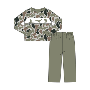 Précommande – Nouveaux ensembles décontractés d'automne pour bébés garçons : chemises à manches longues à carreaux et camouflage, pantalons, pyjamas de boutique - Product Image 3