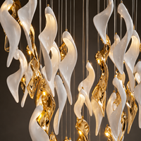 Lustre en verre conique personnalisé, grand luminaire suspendu artistique pour escalier, éclairage pour salon à plafond haut, LED or blanc