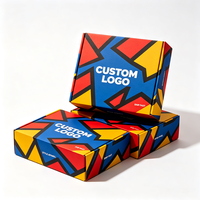 Boîte d'expédition pour chaussures et chaussettes pour enfants, motif fraise pastel, étanche, écologique, prête pour l'e-commerce, échantillon gratuit, faible MOQ, personnalisable