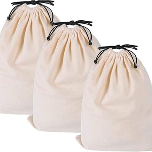 Sacs à cordon en flanelle de coton de qualité supérieure, écologiques et recyclables, avec logo personnalisé imprimé en gros pour bougies et savons - Product Image 1