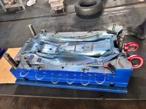 Customized COVER R BODY/COVER L BODY Manufacturing <strong>Auto</strong> <strong>Parts</strong> Plastic <strong>Injection</strong> Mold - Product Image 4