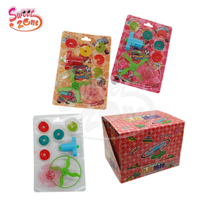 Divertido Juguete Volador y Giratorio con Forma de Círculo y Caramelos de Goma de Frutas - Product Image 4