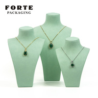 Présentoir de bijoux en microfibres personnalisé FORTE et ensembles d'emballage de buste pour bijoux de collier vitrine de portrait personnalisés