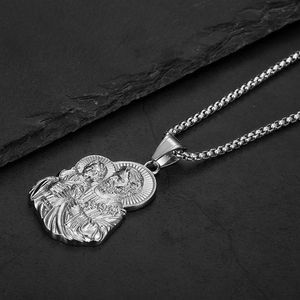 Collar con Colgante de la Sagrada Familia en Acero Inoxidable con Incrustaciones de Diamantes para Ceremonias Religiosas, Joyería Unisex - Product Image 2