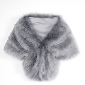 Châle de mariée pour <span class=keywords><strong>femme</strong></span>, cape de mariage chaude et respirante en fausse <span class=keywords><strong>fourrure</strong></span>, motif léopard élégant, longue étole d'hiver, écharpe enveloppante - Product Image 5