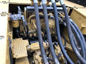 รถแบคโฮรถขุดตีนตะขาบ374D สำหรับแมว74ตันมือสอง374D รถแบคโฮรถขุดขนาดใหญ่ - Product Image 4